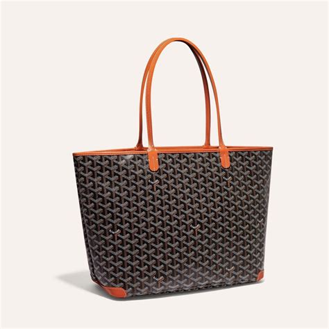 maison goyard necessity bag